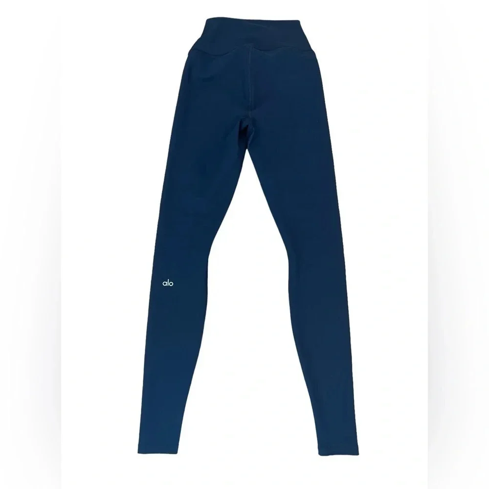 Alo yoga  Navy leggings with slits  Size xxs Waist 11” Inseam 29”